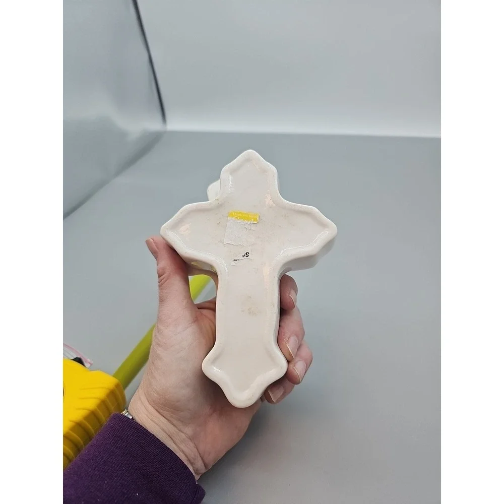 Porcelain Cross Shaped Box 5.5